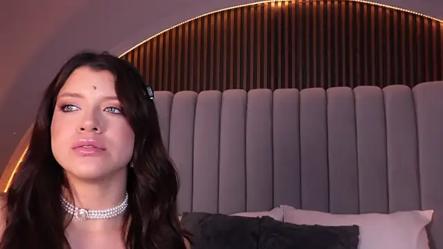 emperatriz_reyes webcam