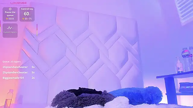 Milk_max_18 live sex cam