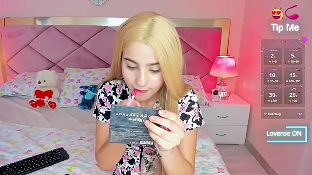 ChloeLaurentt webcam