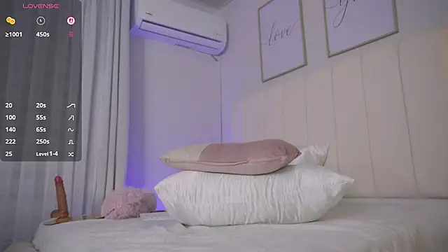 Cristall_Bunny webcam