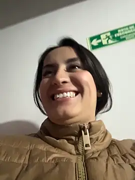 Antonella_Julieta webcam