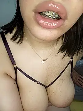 kamilia_sexyy webcam