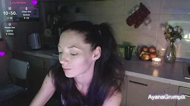 AyanaGrumpix webcam