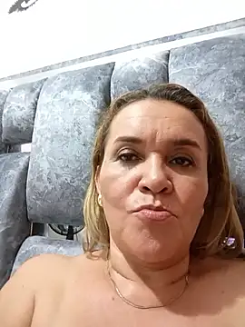 charlotte_milf30 webcam