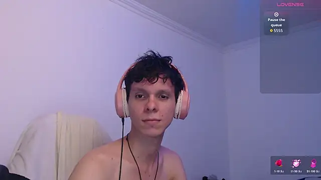 bryamado69 - Bryamado69's free webcam - UK Sex Cams