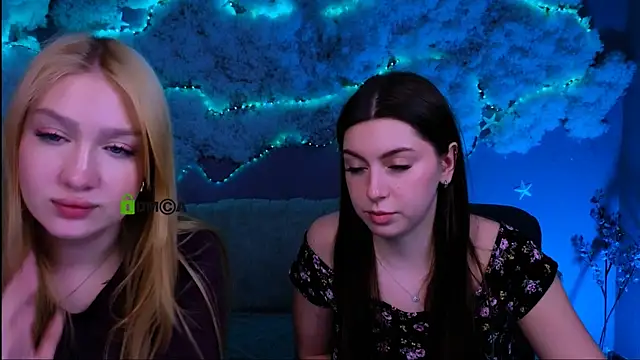 playful_sophie webcam