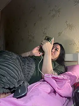 Naughtbaby_2025 webcam