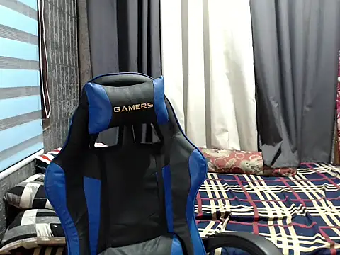 urts_nightmare69 webcam