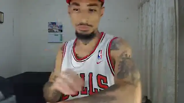 emiliano_hottt webcam