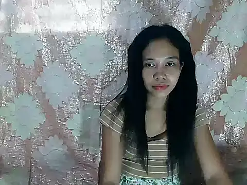 PinaySkinnyGirl webcam