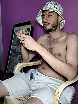 bigcockwhite777 webcam