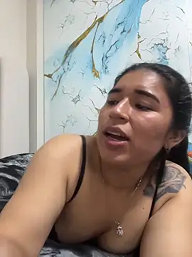 Webcam Model (Minico25)  is live.Free join now!