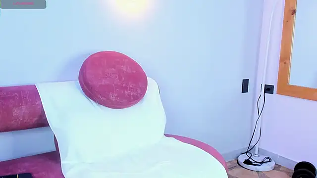 Travis_lenox_ webcam