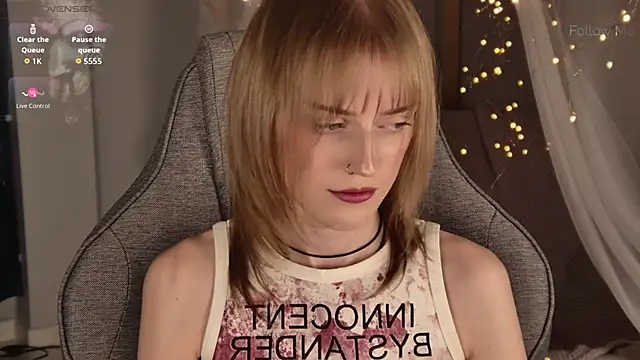 kiramontoya (F young) - Heels!