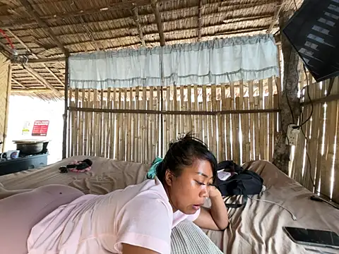 Juliet_official_pro webcam