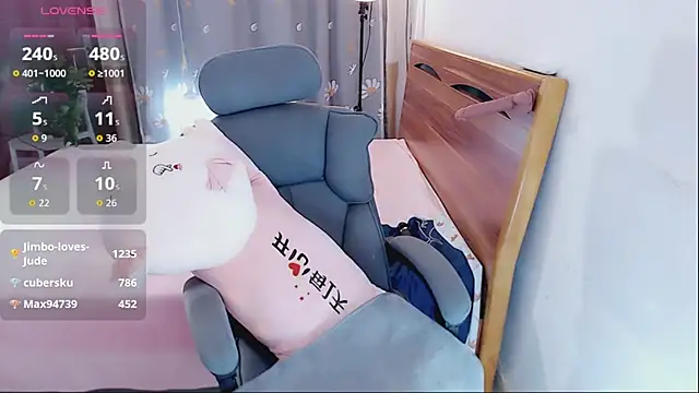 美女yaoyao-baby520在线直播