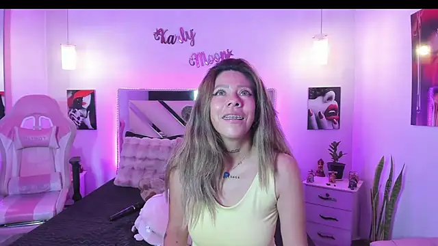Karly_moon webcam
