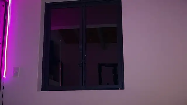 mcklister_kinky_feets webcam