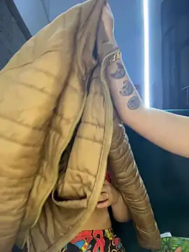 Antonella_Julieta webcam