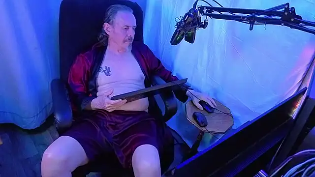 richy__rich_ (M grandpa) - To pay of a bill