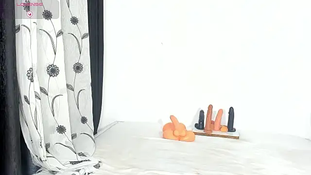 CREAMY_BUBBLEGUM webcam