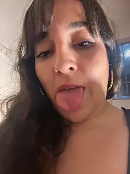 Latinaelisa webcam