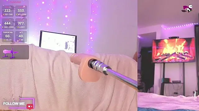 VictoriaWaltoon webcam