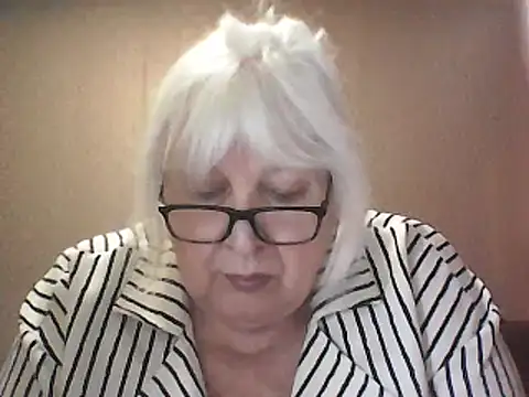 alexia64231 - Alexia64231's free webcam - UK Sex Cams