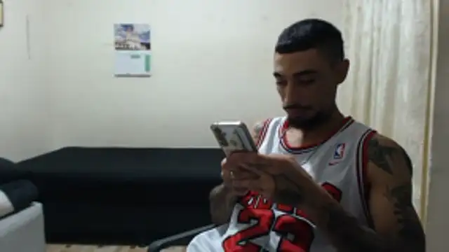 emiliano_hottt webcam