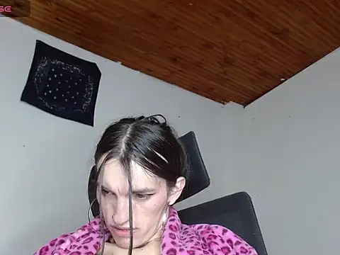 Scarlett_crastrawberry webcam