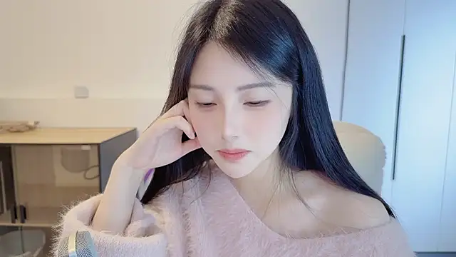 美女HaagenDazs_在线直播