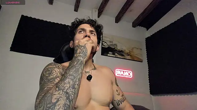 LucianSinclair webcam