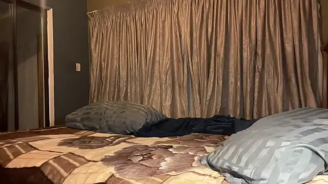 cianda24 (M young) - To buy sextoys & Lingeries!