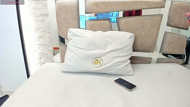 olivia_kollins webcam