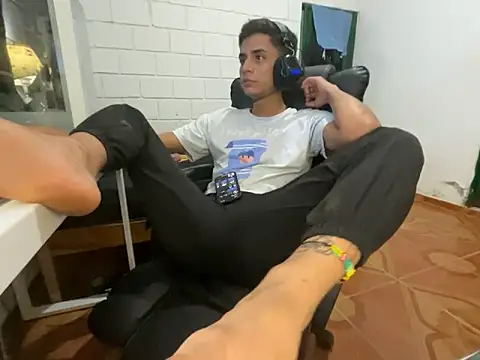 Max_TheHorseDick webcam