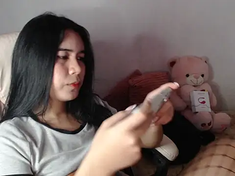 TransPetite1 live sex cam