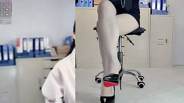 Lynnalltop-165-KeKe webcam