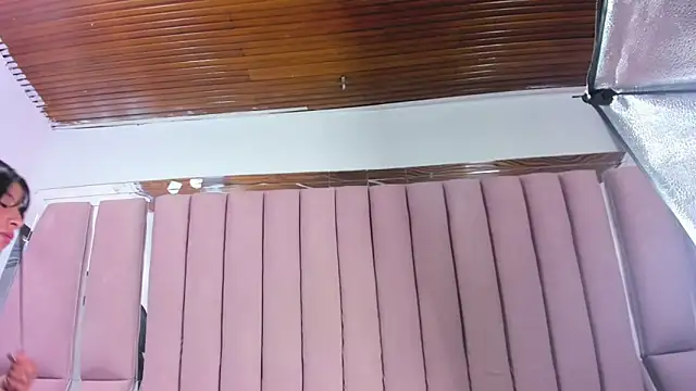 Sasha_Petitte webcam