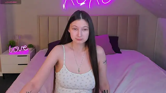 Ella_Burns webcam