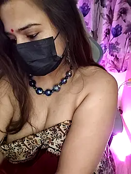 Webcam Model (Raseele)  is live.Free join now!