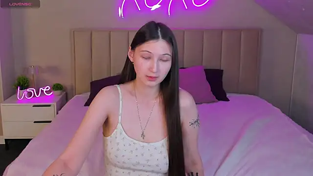 Ella_Burns webcam