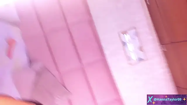HannaTaylor webcam