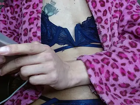 Scarlett_crastrawberry webcam