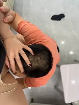 美女qwe522522在线直播