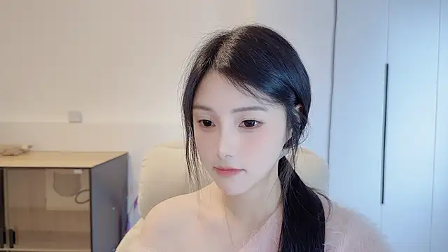 美女HaagenDazs_在线直播