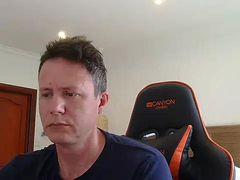 TroyDieselXXX webcam