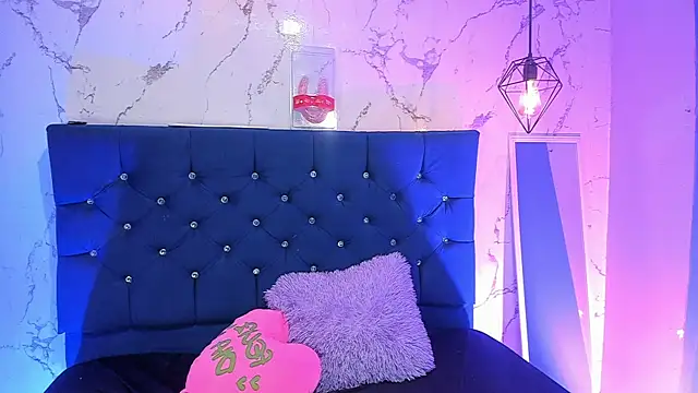 Dakotaa_Johnson webcam