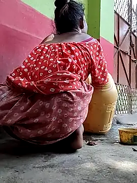 Webcam Model (Sweet-runi)  is live.Free join now!