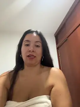 emely_sexx20 webcam