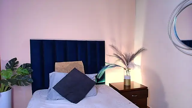 Zamira_Taylor webcam